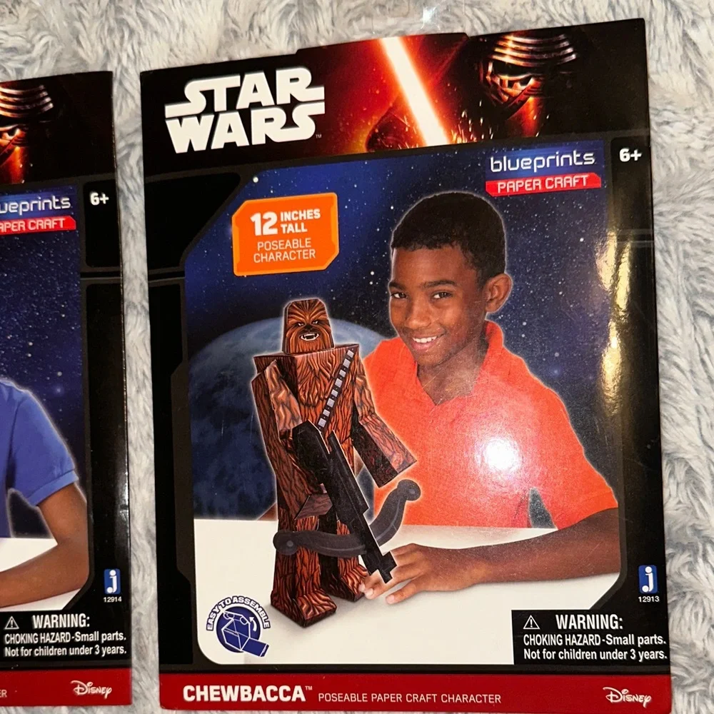 Disney Star Wars Papercraft Set - Stormtrooper, Chewbacca,‎ Darth Vader